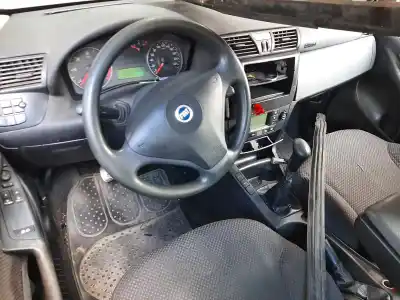 Veículo de Sucata fiat stilo (192) 1.9 jtd cat do ano 2002 alimentado 192a1000