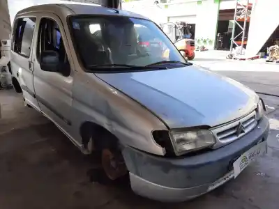 Veículo de Sucata citroen berlingo 2.0 hdi sx plus familiar do ano 2001 alimentado rhy