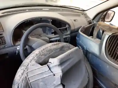 Veículo de Sucata citroen berlingo 2.0 hdi sx plus familiar do ano 2001 alimentado rhy