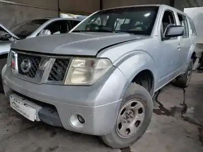 Veículo de Sucata nissan pathfinder (r51) 2.5 dci xe do ano 2001 alimentado yd25ddti