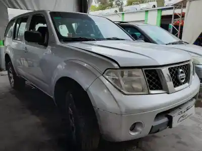 Veículo de Sucata nissan pathfinder (r51) 2.5 dci xe do ano 2001 alimentado yd25ddti