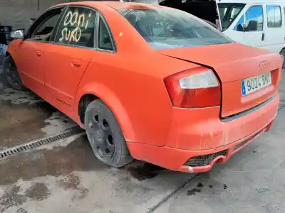 Vehicul casat audi a4 berlina (8e) 2.5 v6 24v tdi al anului 2002 alimentat ake