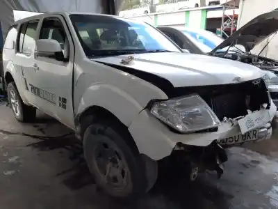 Veículo de Sucata nissan pathfinder (r51) 2.5 dci le do ano 2001 alimentado yd25