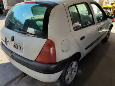 Здавання транспортного засобу renault clio ii fase i (b/cbo) 1.2 року 1998 потужний d7f720