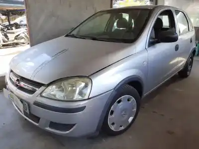 Здавання транспортного засобу opel corsa c blue line року 2004 потужний z12xe