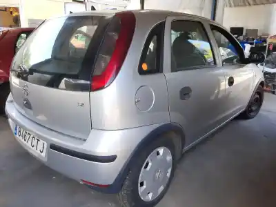 Здавання транспортного засобу opel corsa c blue line року 2004 потужний z12xe