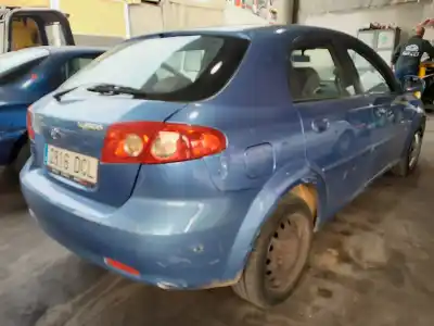 Veículo de Sucata daewoo lacetti sx do ano 2004 alimentado f16d3