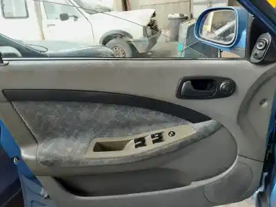 Veículo de Sucata daewoo lacetti sx do ano 2004 alimentado f16d3