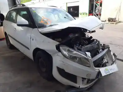 Scrapping Vehicle skoda fabia combi (5j5) ambition of the year 2013 powered cayb