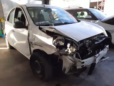 Veículo de Sucata nissan micra iv (k13k) 1.2 do ano 2001 alimentado hr12de