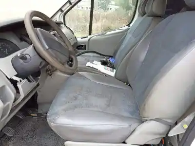 Veículo de Sucata renault trafic combi (ab 4.01) passenger authentique combi corto do ano 2006 alimentado f9q760