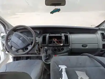 Veículo de Sucata renault trafic combi (ab 4.01) passenger authentique combi corto do ano 2006 alimentado f9q760