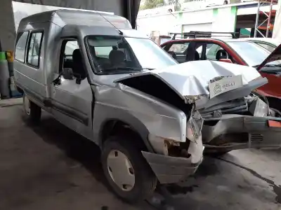 Veículo de Sucata citroen c15 rd familiale do ano 2001 alimentado wjx