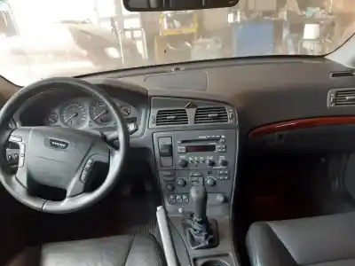 Veículo de Sucata volvo v70 familiar 2.4 t / 2.5 t do ano 2001 alimentado b5244t3