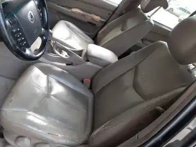 Veicolo di demolizione ssangyong kyron 200 xdi limited dell'anno 2007 alimentato d20dt