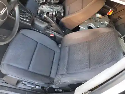 Здавання транспортного засобу audi a4 b6 (8e2) 1.9 tdi року 2001 потужний awx