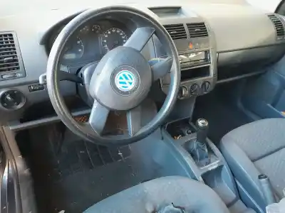 Vehicul casat volkswagen polo (9n1) conceptline al anului 2001 alimentat azq