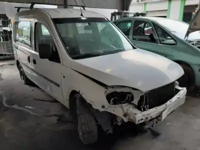 Veículo de Sucata opel combo familiar do ano 2006 alimentado z13dt