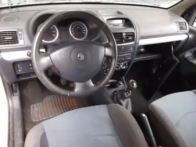 Утилизация автомобиля RENAULT CLIO II FASE II (B/CB0) Campus года 2001 питание D4F728
