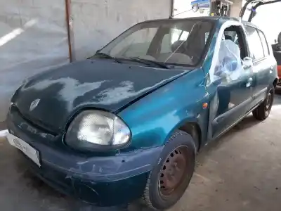 Scrapping Vehicle renault clio ii fase i (b/cbo) 1.2 of the year 2001 powered d7f720