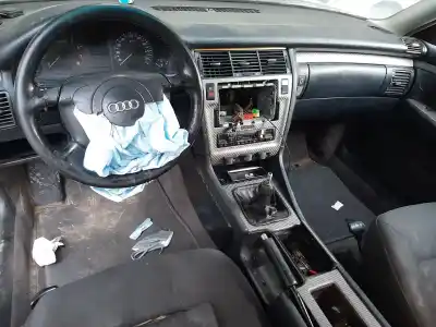 Scrapping Vehicle audi a8 (d2) 2.8 of the year 2001 powered ack