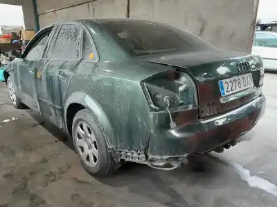Veículo de Sucata audi a4 b6 (8e2) 1.9 tdi do ano 2001 alimentado avf