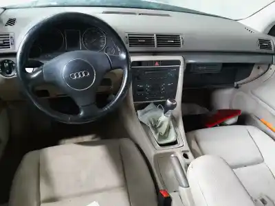 Veículo de Sucata audi a4 b6 (8e2) 1.9 tdi do ano 2001 alimentado avf
