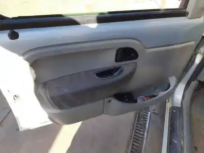 Здавання транспортного засобу renault kangoo (f/kc0) expression року 2003 потужний d7f726