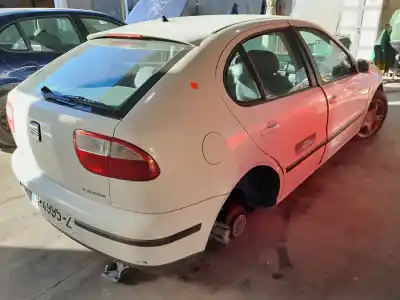 Veículo de Sucata seat leon (1m1) 1.6 do ano 2001 alimentado akl