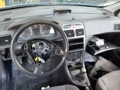 Verschrottungsfahrzeug peugeot                                            307 (s1)                                                                                                                                                                                                                                                   xr                                                                                                                                                                                                                                                         des jahres 2001 angetrieben nfu