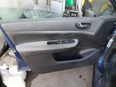 Verschrottungsfahrzeug peugeot                                            307 (s1)                                                                                                                                                                                                                                                   xr                                                                                                                                                                                                                                                         des jahres 2001 angetrieben nfu
