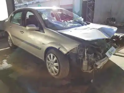 Veículo de Sucata RENAULT MEGANE III BERLINA 5 P Dynamique do ano 2007 alimentado K9K732