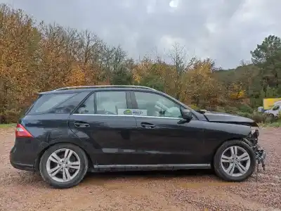 Утилизация автомобиля MERCEDES-BENZ CLASE M (W166) ML 350 BLUETEC 4-MATIC (166.024, 166.023) года 2001 питание OM642826