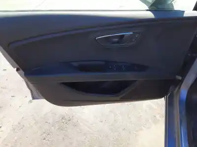 Здавання транспортного засобу seat                                               leon (5f1)                                                                                                                                                                                                                                                 style visio                                                                                                                                                                                                                                                року 2001 потужний czca