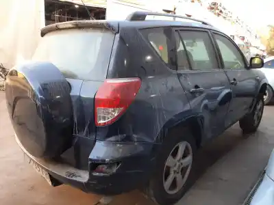 Veicolo di demolizione toyota rav 4 (a3) executive dell'anno 2006 alimentato 2adftv