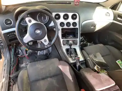 Здавання транспортного засобу alfa romeo 159 sportwagon (140) 1.9 jtdm 16v distinctive року 2005 потужний 939a2000