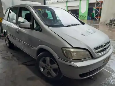 Veículo de Sucata opel zafira a blue line do ano 2005 alimentado y20dth