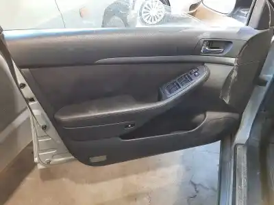 Veículo de Sucata toyota avensis wagon (t25) 2.0 d-4d executive do ano 2009 alimentado 1ad