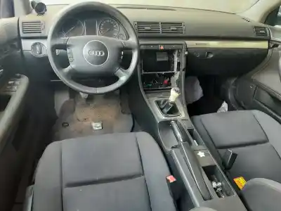 Veículo de Sucata audi a4 berlina (8e) 2.5 v6 24v tdi do ano 2001 alimentado ake
