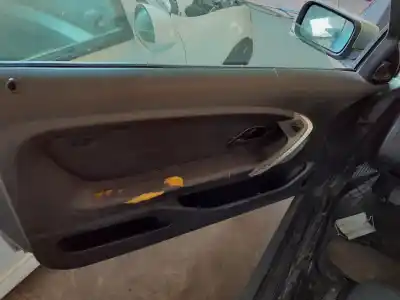 Veículo de Sucata bmw 3 compact (e46) 316 ti do ano 2002 alimentado n46b18a