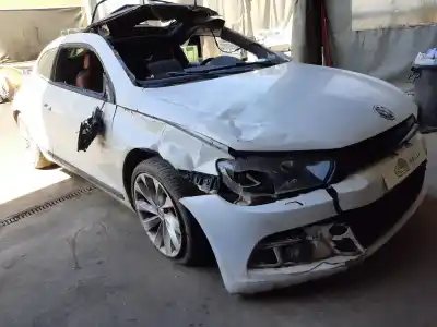 Veículo de Sucata VOLKSWAGEN SCIROCCO (137) 2.0 TDI (130kW) do ano 2001 alimentado CFG