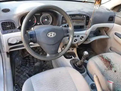 Veículo de Sucata hyundai accent (mc) gl crdi do ano 2001 alimentado d4fa