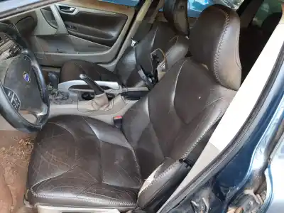 Scrapping Vehicle volvo xc70 ii (136) d5 awd of the year 2006 powered d5244t4