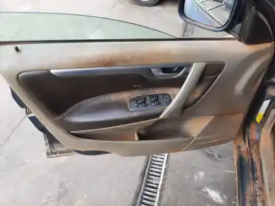 Scrapping Vehicle volvo xc70 ii (136) d5 awd of the year 2006 powered d5244t4