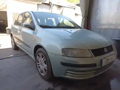 Veicolo di demolizione fiat stilo (192) 1.9 jtd cat dell'anno 2001 alimentato 192a1000