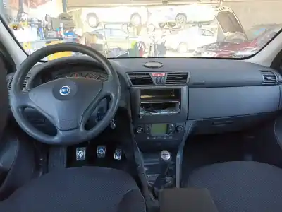 Veicolo di demolizione fiat stilo (192) 1.9 jtd cat dell'anno 2001 alimentato 192a1000