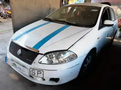 Veicolo di demolizione FIAT CROMA (194_) 1.9 D Multijet (194AXC1B 194AXC12) dell'anno 2001 alimentato 939A2000