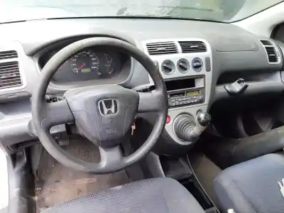 Veículo de Sucata honda civic berlina 3 (ep1/2) 1.4i ls do ano 2002 alimentado d14z6
