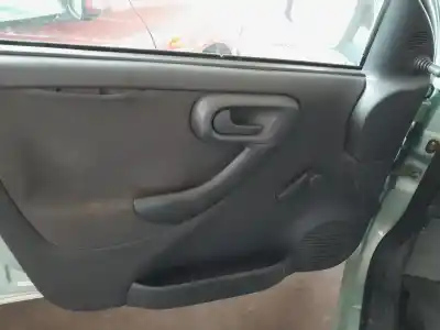 Здавання транспортного засобу opel corsa c (x01) 1.0 (f08, f68) року 2002 потужний z10xe