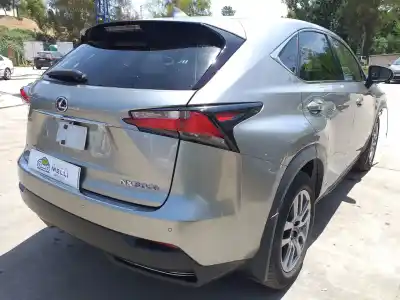 Verschrottungsfahrzeug LEXUS NX (AZ10) 300h 2WD 155 CV / 114 KW des Jahres 2017 angetrieben 2ARFXE